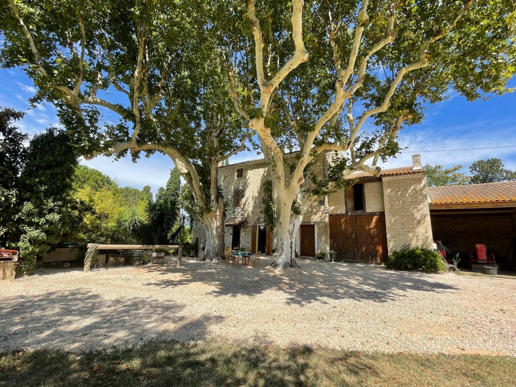 Gite Mas Provencal Тараскон Екстериор снимка